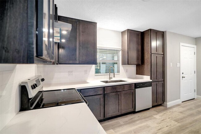 Foto del edificio - 1314 E Red Cedar Cir