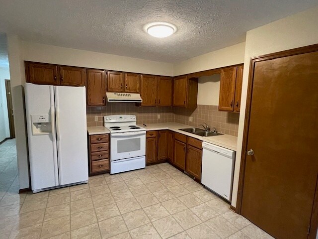 Building Photo - 964 N Huntington St