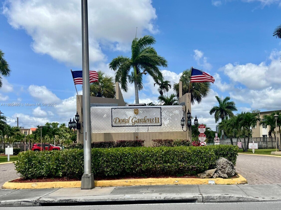 Primary Photo - 4810 NW 79th Ave