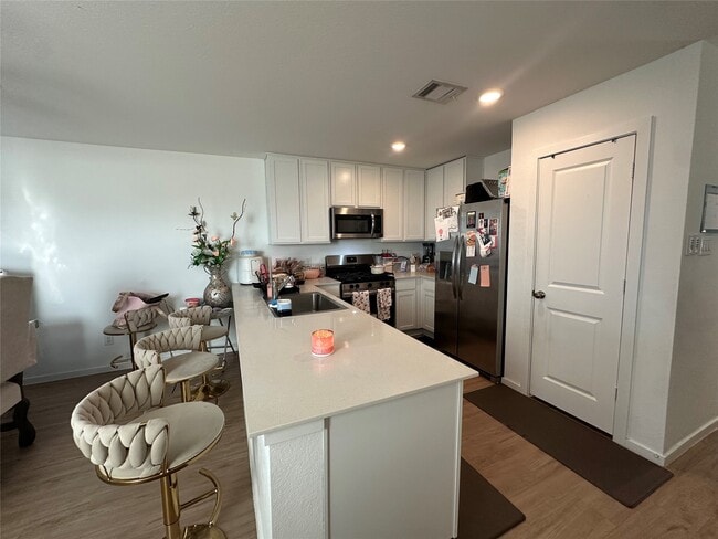 Building Photo - 1711 Windrose Bnd