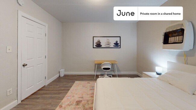 Foto del edificio - Room in Shared 4 bed/2 bath home