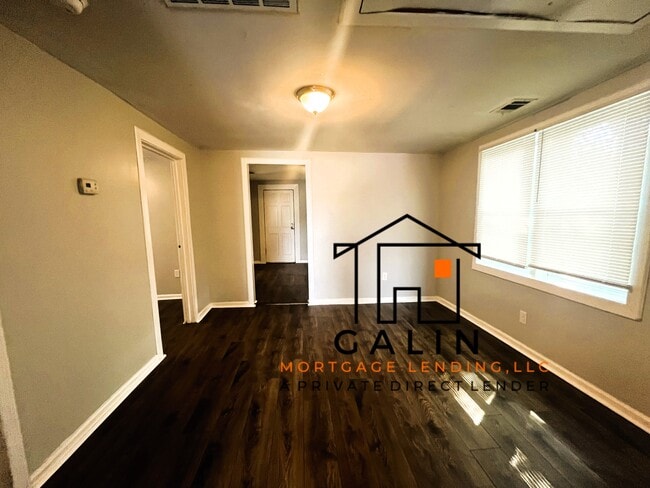 Building Photo - 1330 Golden St