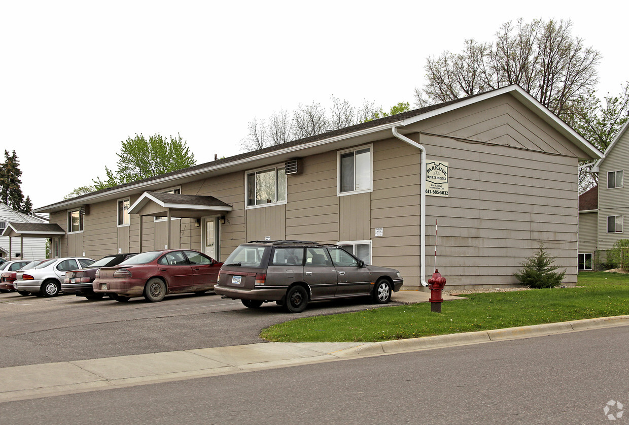 Primary Photo - Parkside Apartments