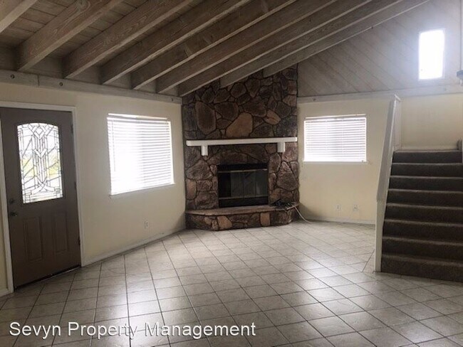 Building Photo - 3 br, 2 bath House - 13347 Country Club Drive