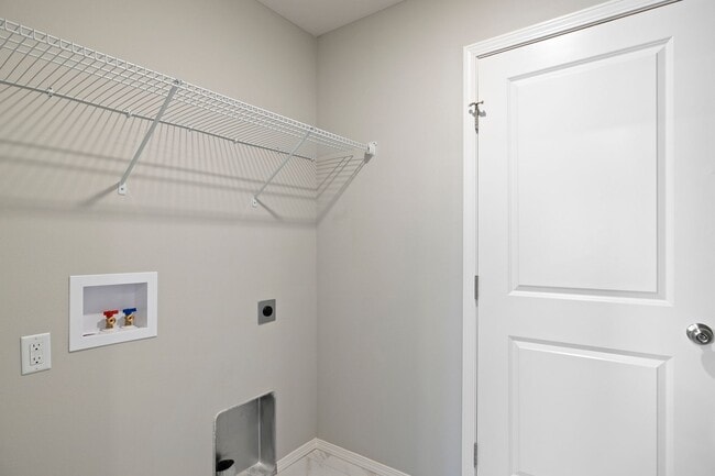Building Photo - Newly Built 4 Bedroom Rental in Republic!