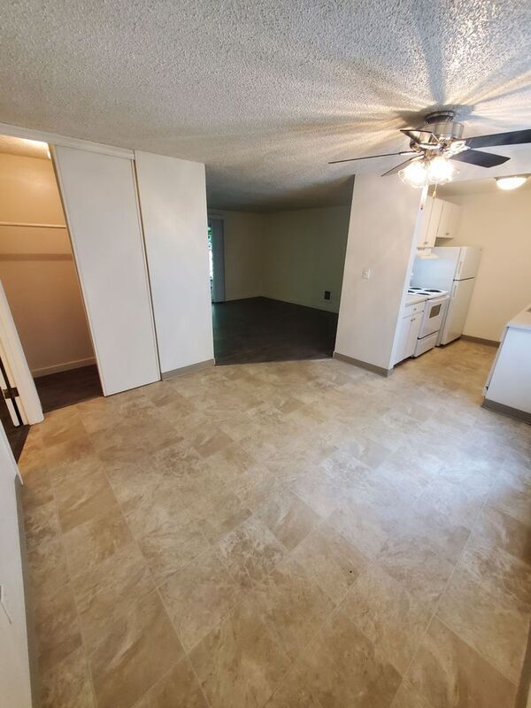 Foto del edificio - 445 Senate St NW