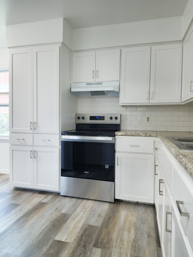 Foto del edificio - 127 Lawrence St NE