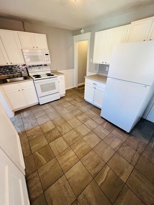 Foto del edificio - 545 Benton St