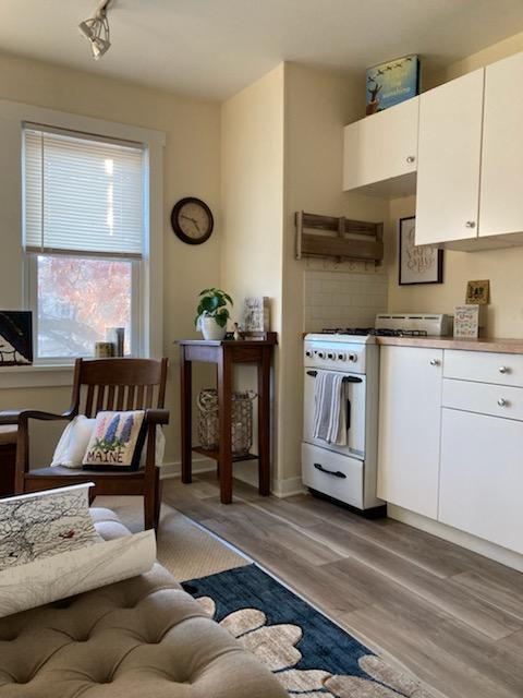 Cocina - 831 Haddon Ave