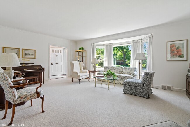 Foto del edificio - 2728 Iroquois Rd