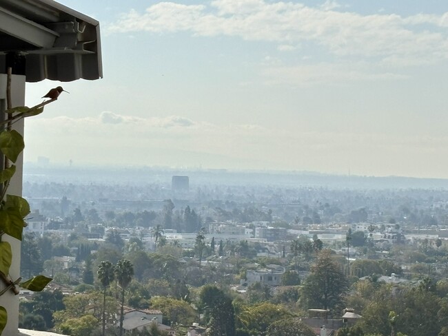 Foto del edificio - 10450 Wilshire Blvd