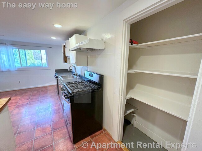 Foto del edificio - 92 Pleasant St