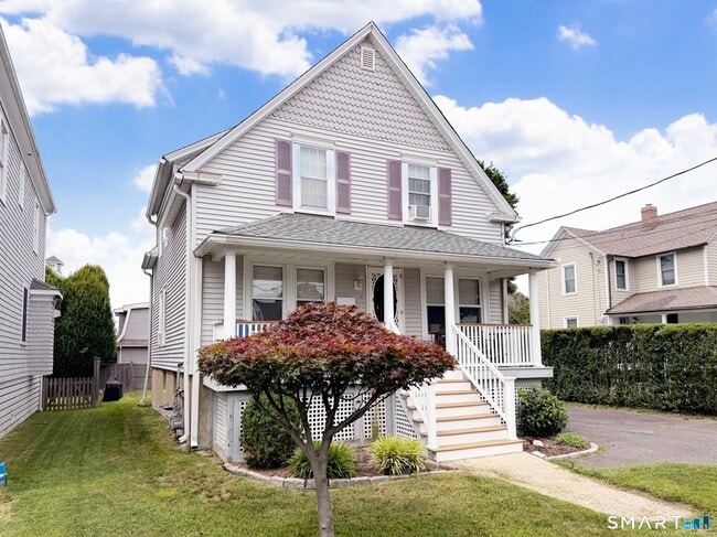 Building Photo - 66 Veres St