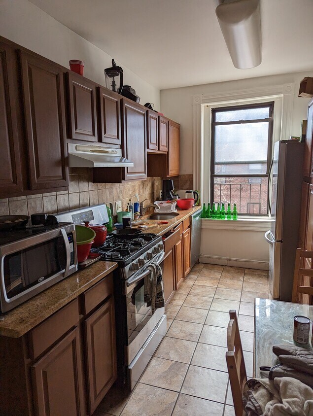 Primary Photo - 47 E Concord St