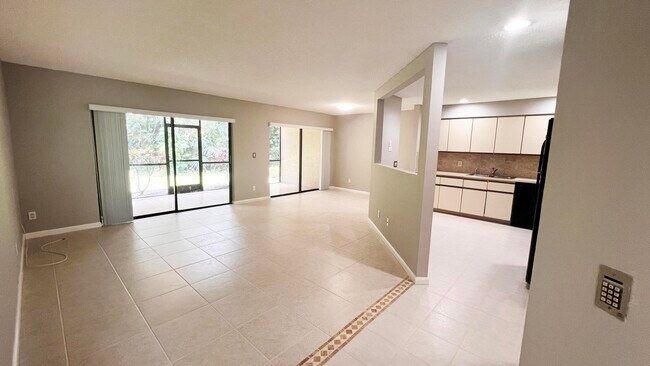 Foto del edificio - 5600 Coach House Cir