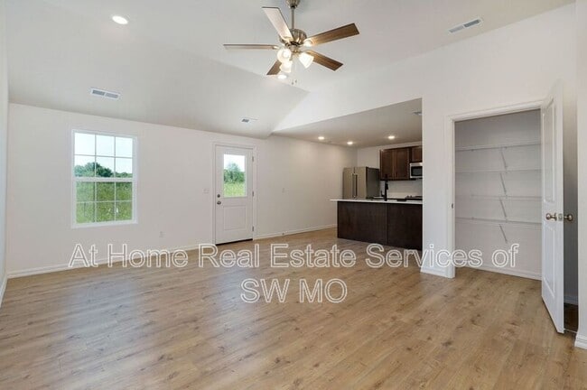 Building Photo - 5634 West Mangrove St