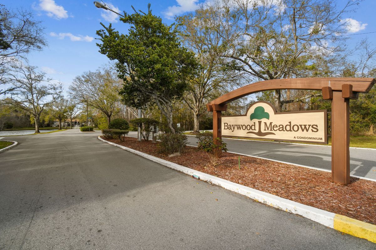 Foto principal - 11550 Baywood Meadows Dr