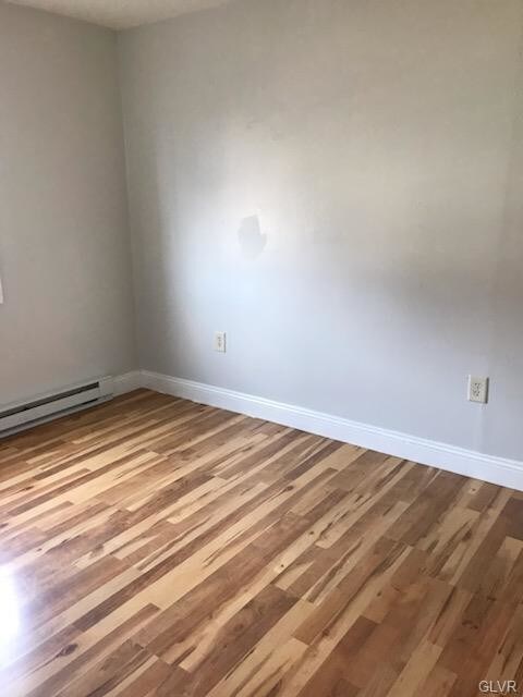 Foto del edificio - 733 E 4th St