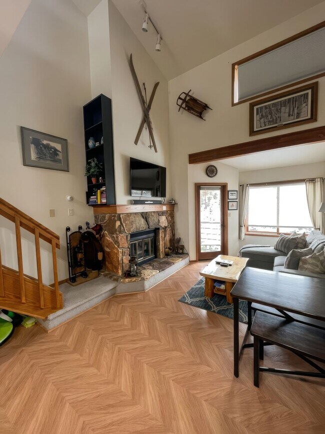 Foto del edificio - Updated Studio with Incredible Mountain Views – Silverthorne, Colorado
