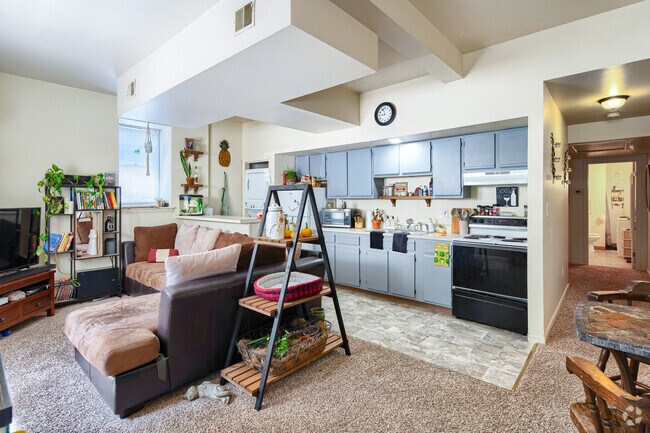 2BR, 1BA - 1000SF - 201 York St