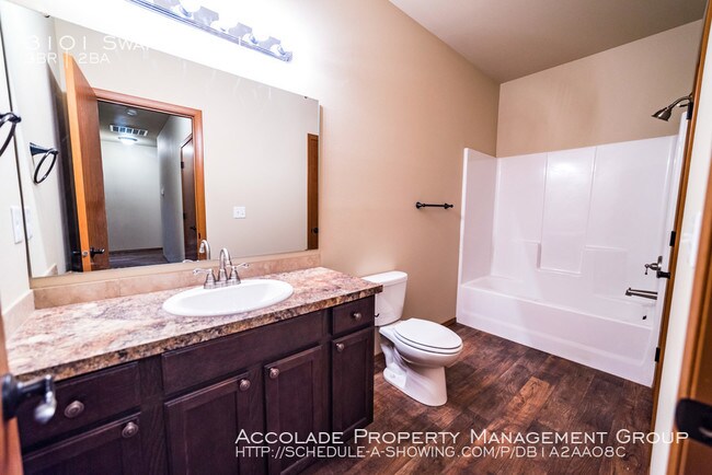 Foto del edificio - Brand New Duplex in Gated Community!