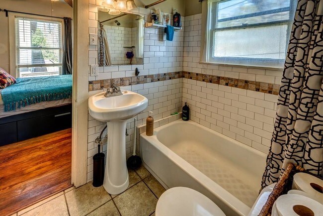 Foto del edificio - 1518 Harvard St