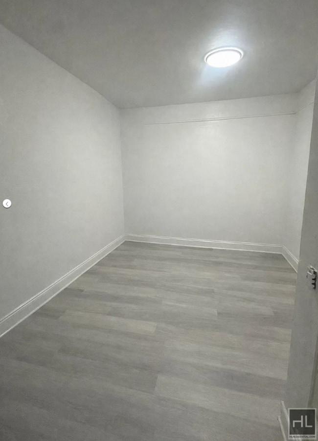 Building Photo - EASTCHESTER ROAD