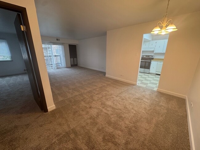 Building Photo - 700 Perrie Dr