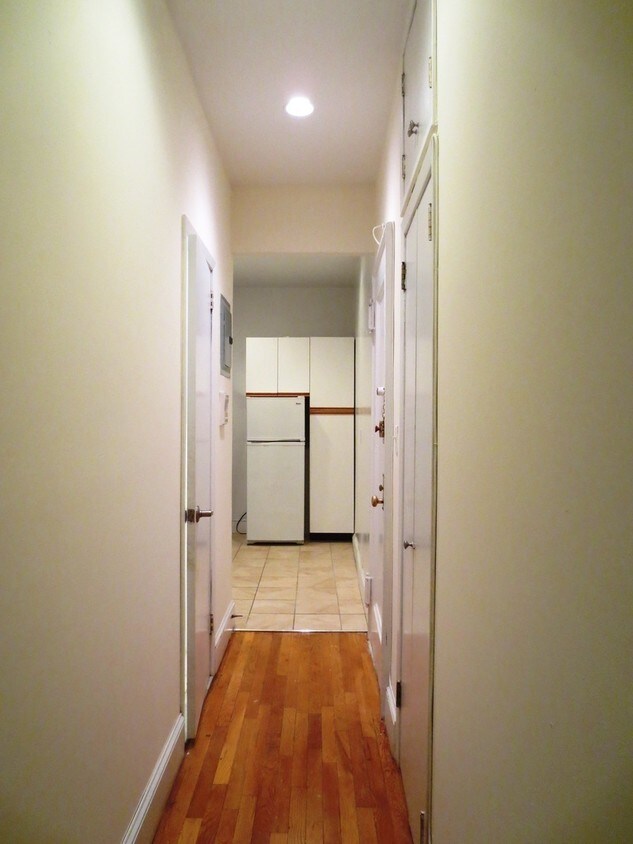 Foto del edificio - 127 Thompson St