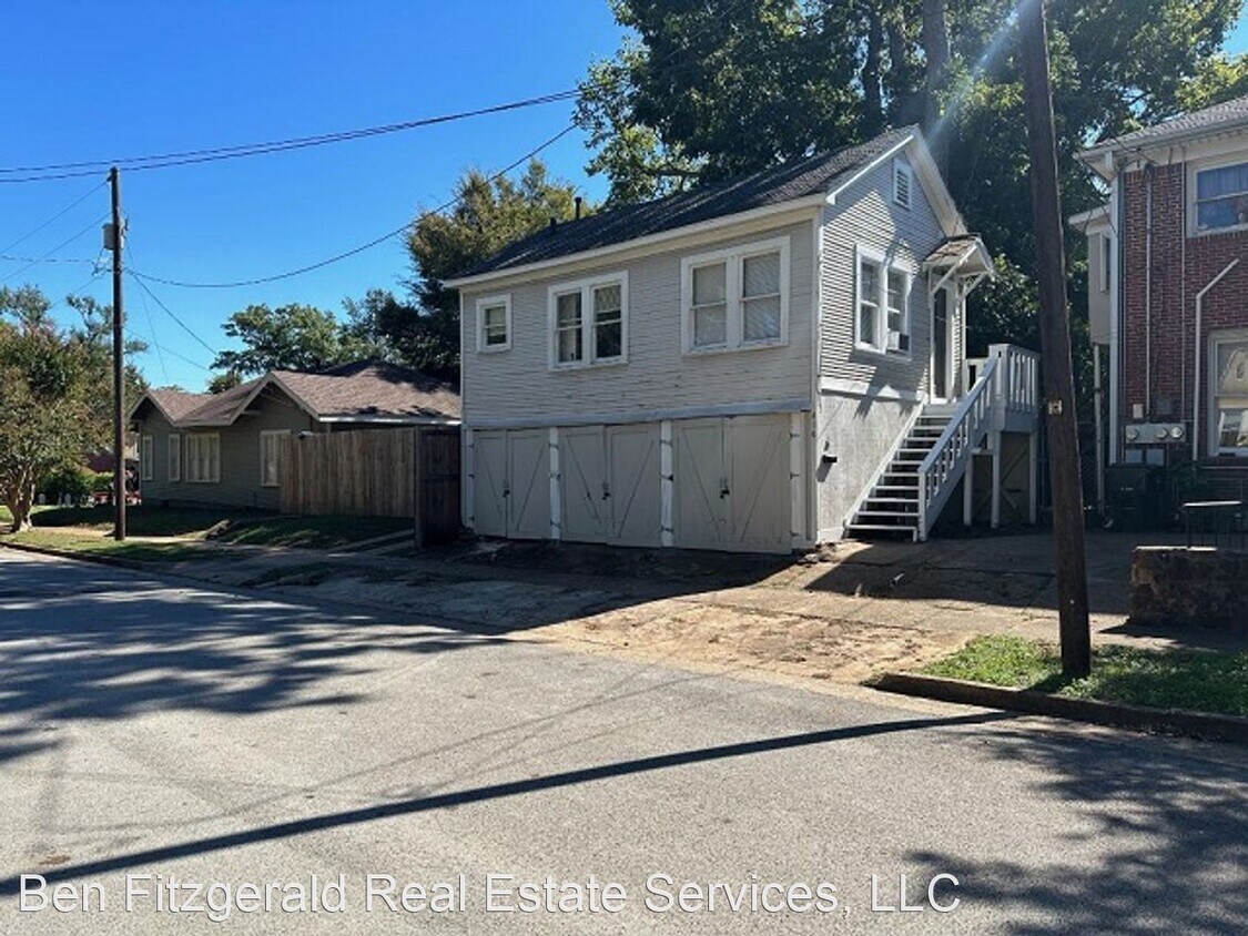 Primary Photo - 1 br, 1 bath House - 410 W. Dobbs St