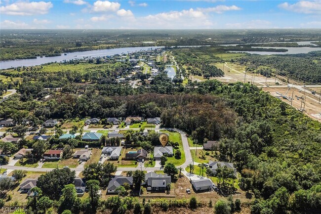 Foto del edificio - 11210 Rabun Gap Dr