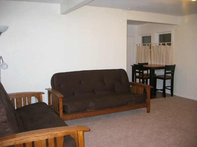 Primary Photo - 1109 N Lawrence St
