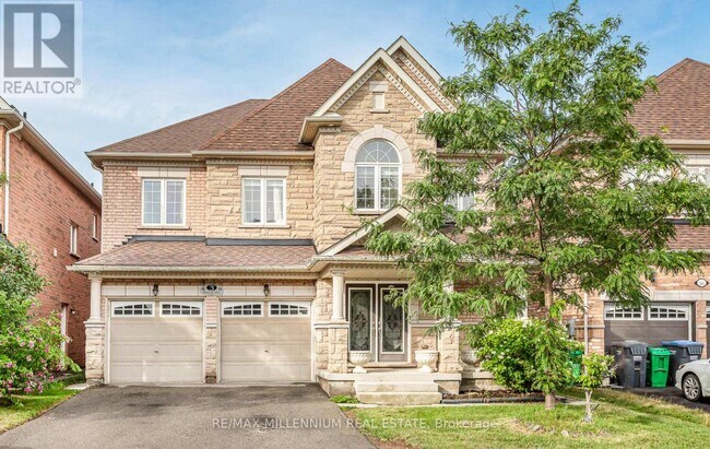 Building Photo - 3 Lavallee Cres