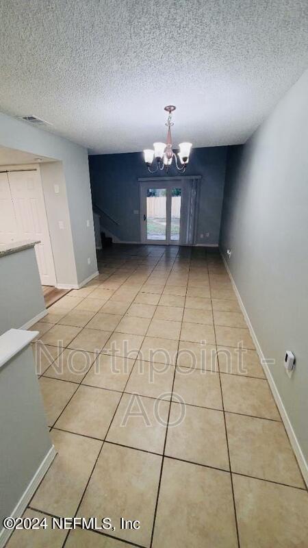 Foto del edificio - 7626 Jana Ln S