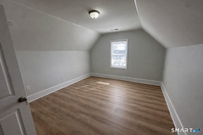 Building Photo - 181 Park St