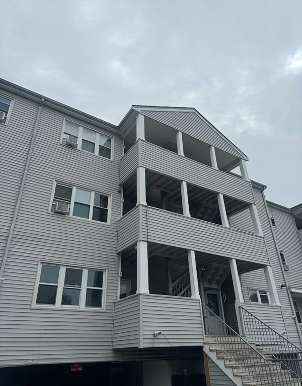 Building Photo - 386 Summer St