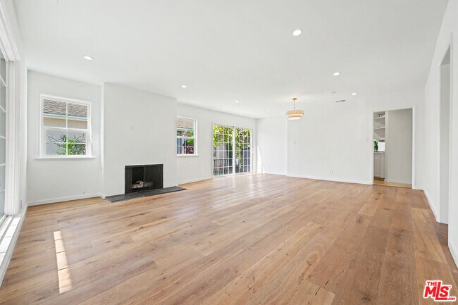 Foto del edificio - 8323 S Georgetown Ave