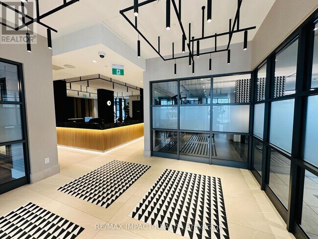 Photo du bâtiment - 2545 Simcoe St N