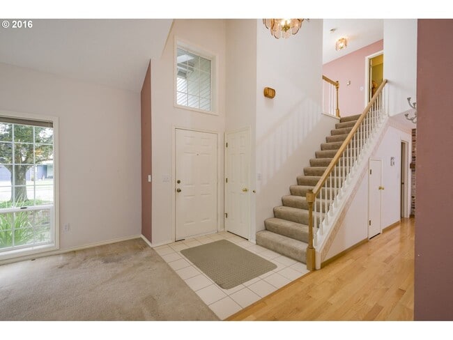 Building Photo - GREAT HOME IN CASCADE PARK. 3 bedrooms, 2 ...