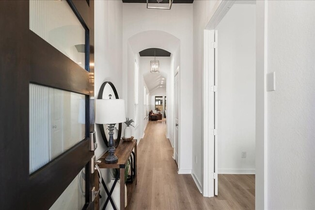 Building Photo - 15823 Bird of Paradise Dr