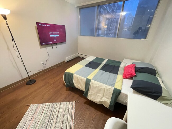 Photo du bâtiment - 912 6 Ave SW