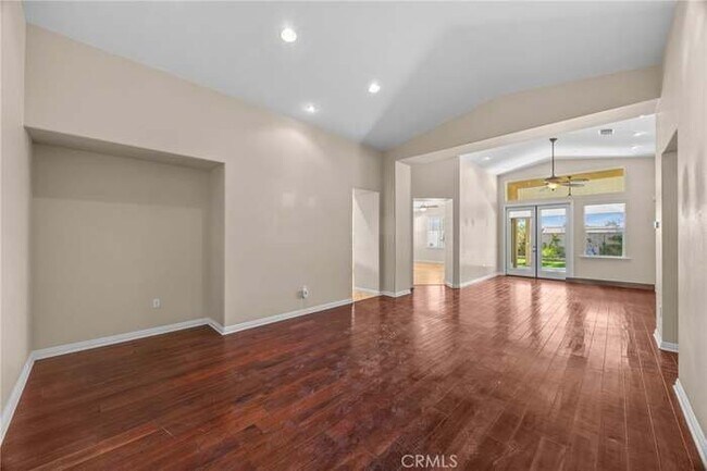 Foto del edificio - 1310 Sunburst Dr