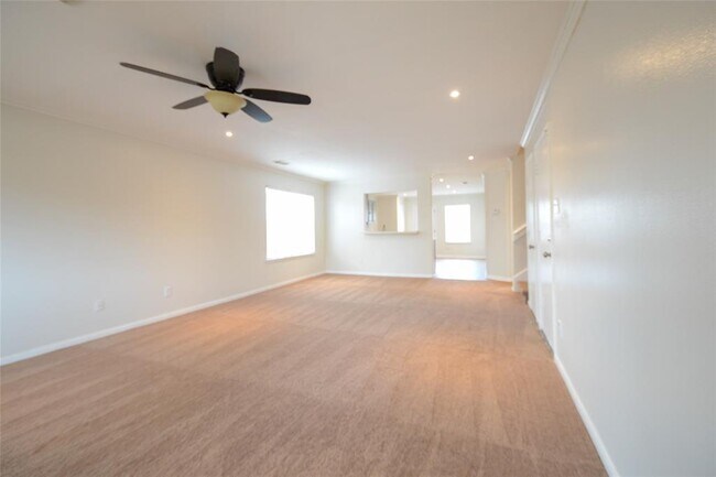 Foto del edificio - 2519 Spring Lily Ct