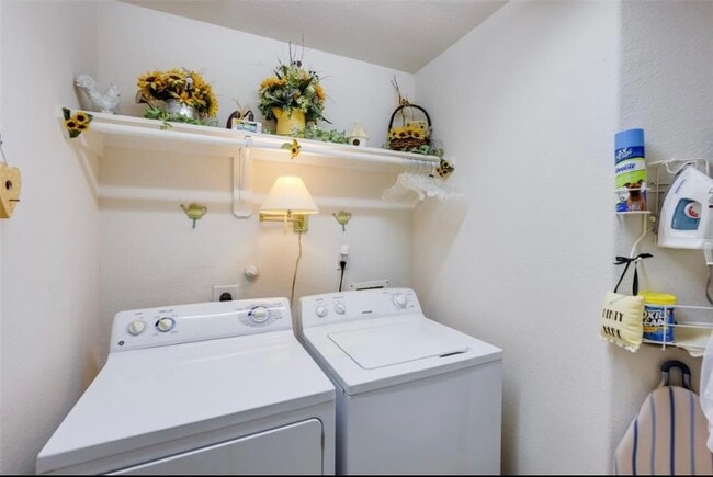 Building Photo - 20302 Mathis Landing Dr