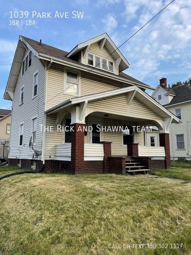 Primary Photo - Three bedroom home for rent - Canton SW