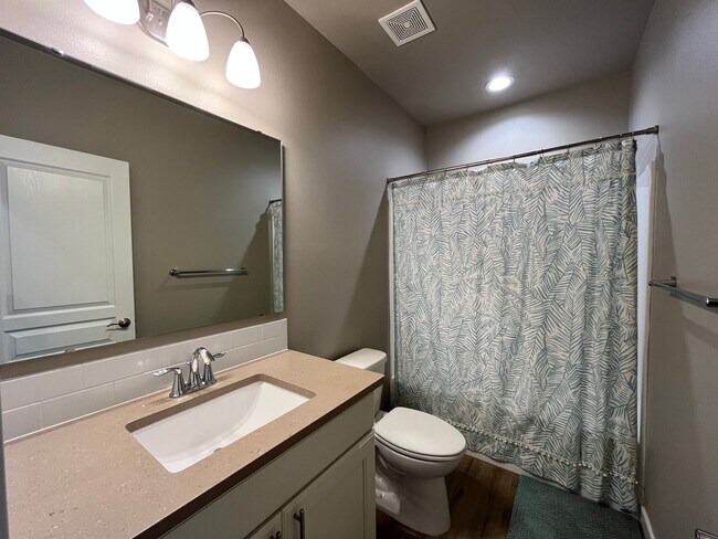 Building Photo - Beautiful 1 story with Upgrades & Large Ba...