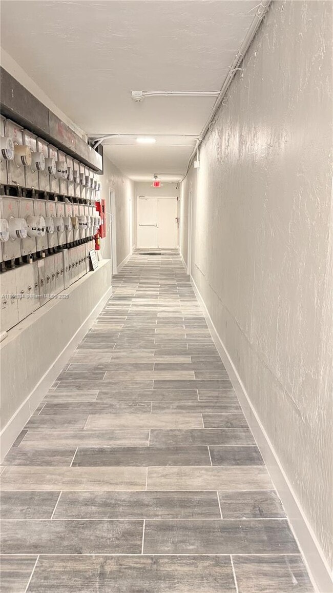 Foto del edificio - 871 SW 3rd St