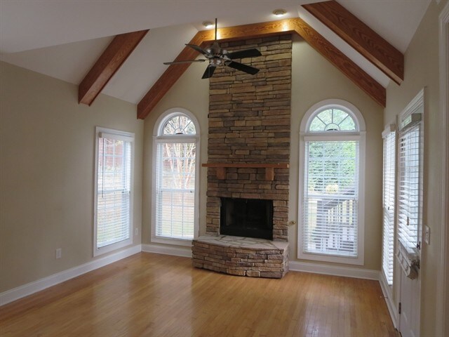 Foto del edificio - 1163 Vinings Place Way