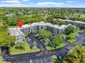 Building Photo - 9091 Lime Bay Blvd