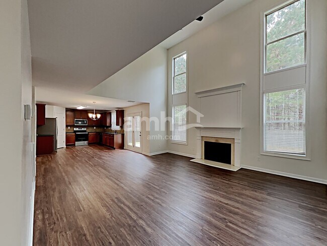 Foto del edificio - 3562 Huddlestone Ln NE